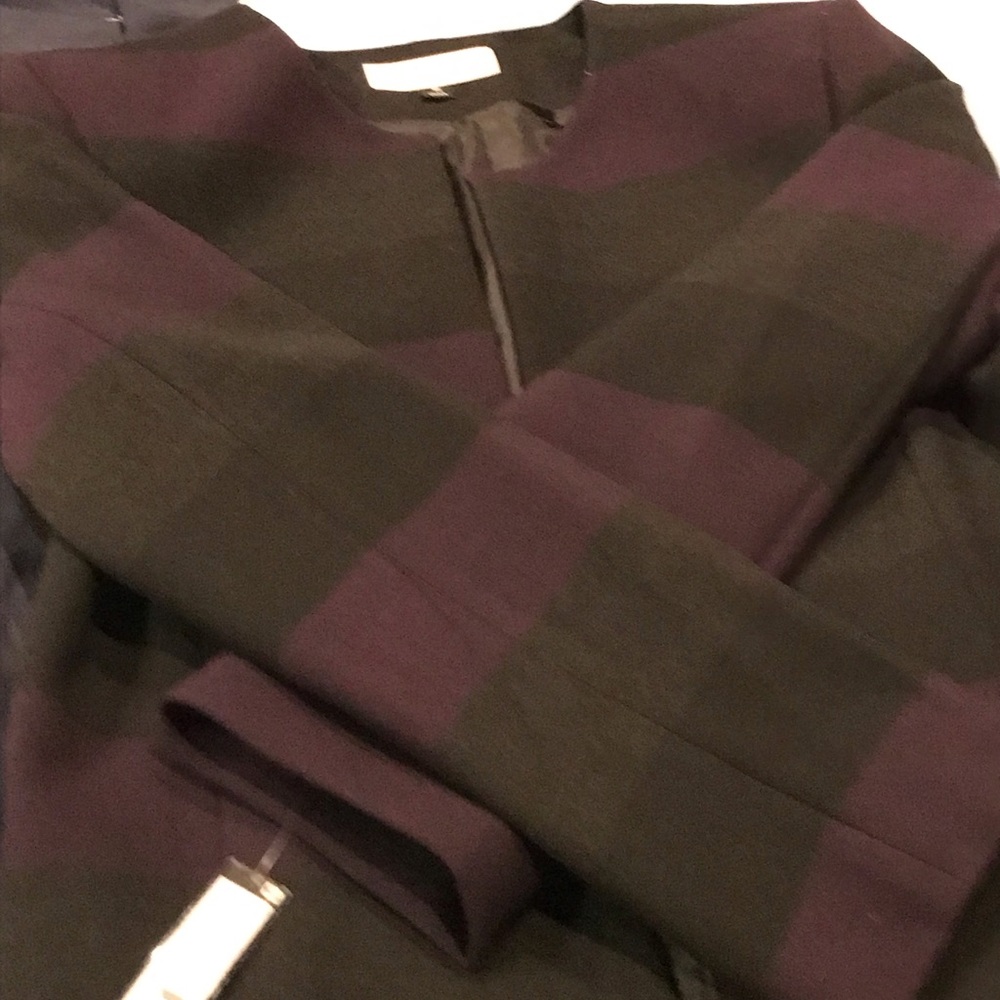 Tahari blazer
